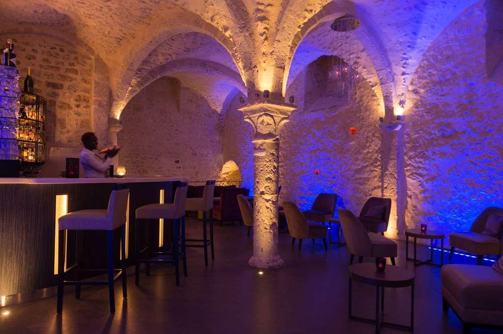 Готель Ogaux Vieux Remparts Провен Ресторан фото